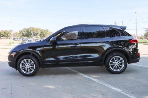 2016 Porsche Cayenne Base