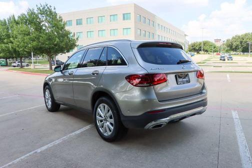 Gold 2020 Mercedes-Benz GLC 300 Base