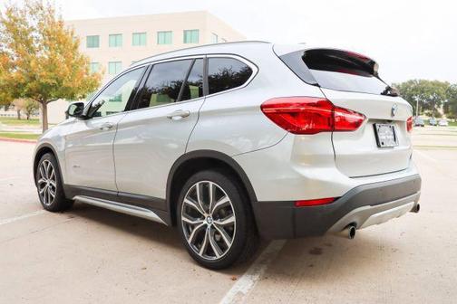 Glacier Silver Metallic 2017 BMW X1 xDrive 28i