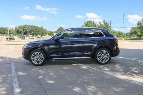 Moonlight Blue Metallic 2018 Audi Q5 2.0T Prestige