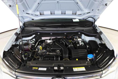 2025 Volkswagen Taos 1.5T SE Black