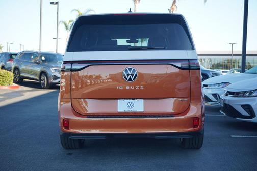 2025 Volkswagen ID. Buzz 1st Edition with 4MOTION
