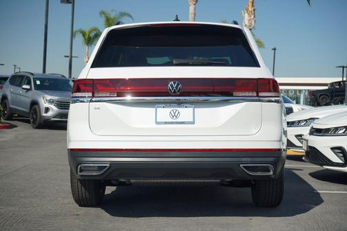 2026 Volkswagen Atlas 2.0T SE