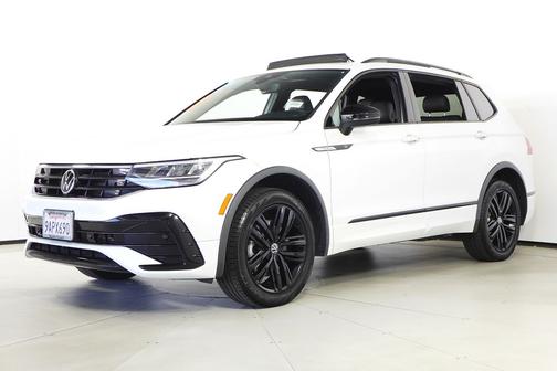 2022 Volkswagen Tiguan 2.0T SE R-Line Black