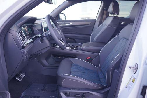 2026 Volkswagen Atlas Cross Sport 2.0T SEL Premium