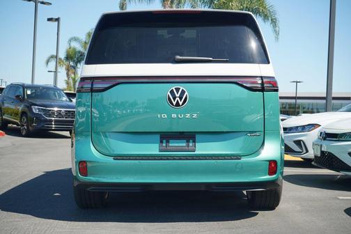 2025 Volkswagen ID. Buzz 1st Edition with 4MOTION