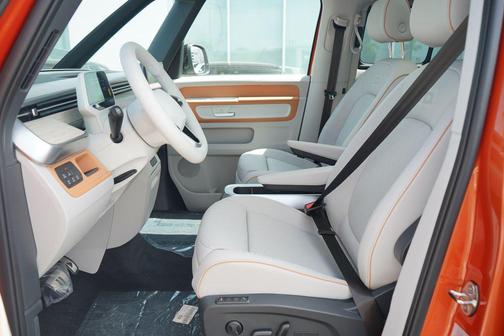 2025 Volkswagen ID. Buzz Pro S Plus with 4MOTION