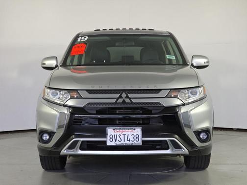 2019 Mitsubishi Outlander SE