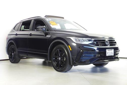 2022 Volkswagen Tiguan 2.0T SE R-Line Black