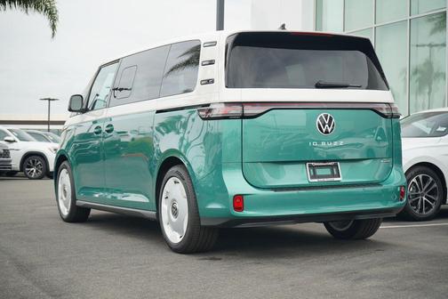 2025 Volkswagen ID. Buzz 1st Edition with 4MOTION