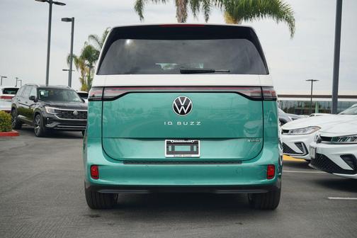 2025 Volkswagen ID. Buzz 1st Edition with 4MOTION