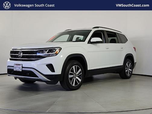 Pure White 2022 Volkswagen Atlas 2.0T SE