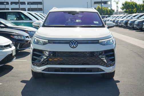 2026 Volkswagen Tiguan 2.0T SEL R-Line 4MOTION