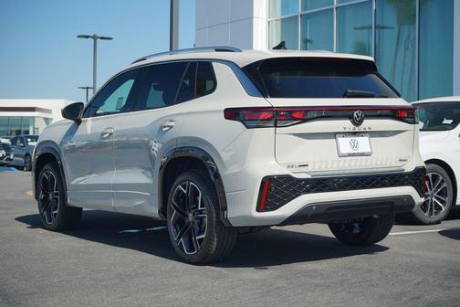 2026 Volkswagen Tiguan 2.0T SEL R-Line 4MOTION