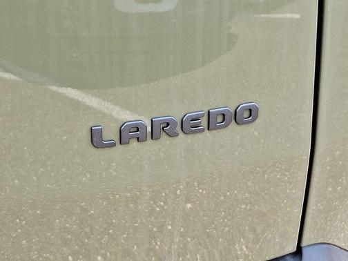 '41 2026 Jeep Cherokee Laredo 4x4