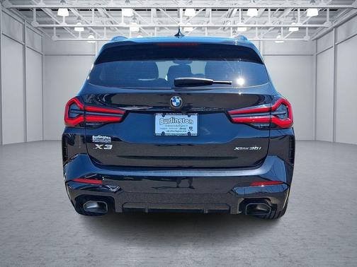 Black Sapphire Metallic 2023 BMW X3 xDrive30i