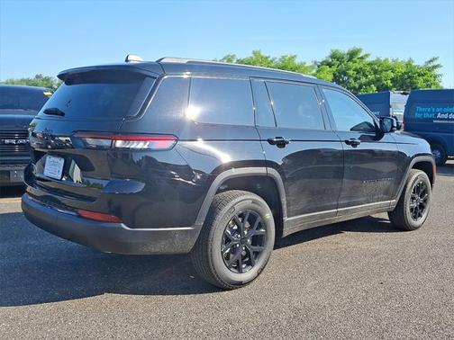 2025 Jeep Grand Cherokee L Altitude