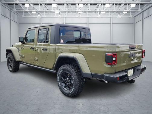 2025 Jeep Gladiator Willys