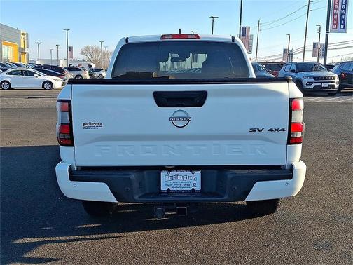 2022 Nissan Frontier SV