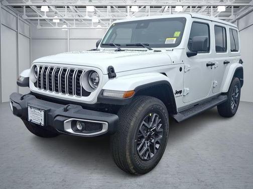 2025 Jeep Wrangler 4-Door Sahara 4x4