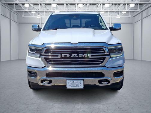Bright White Clearcoat 2022 RAM 1500 Laramie