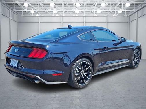 2021 Ford Mustang EcoBoost