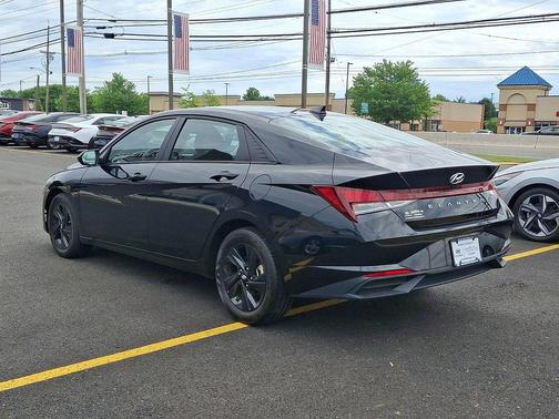 Onyx Black 2023 Hyundai ELANTRA SEL