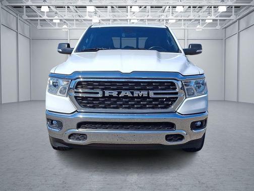 Bright White Clearcoat 2022 RAM 1500 Big Horn/Lone Star