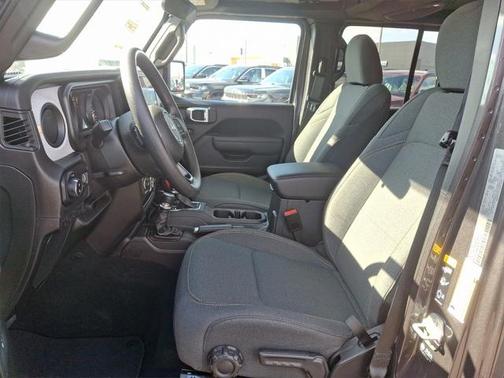 2025 Jeep Gladiator Nighthawk