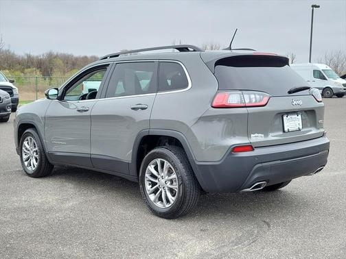 2022 Jeep Cherokee Latitude Lux