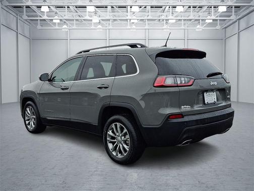 2022 Jeep Cherokee Latitude Lux