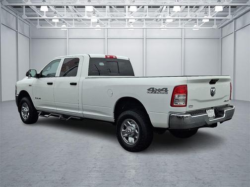 2021 RAM 2500 Tradesman Crew Cab 4x4 8' Box