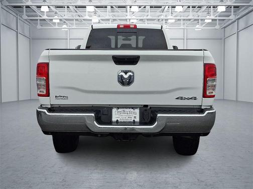 2021 RAM 2500 Tradesman Crew Cab 4x4 8' Box