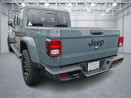 2025 Jeep Gladiator High Tide