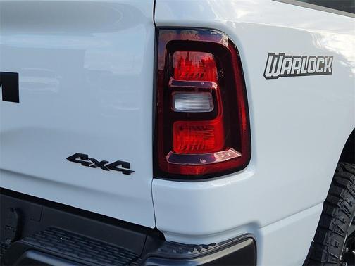 2026 RAM 1500 Warlock Crew Cab 4x4 5'7' Box