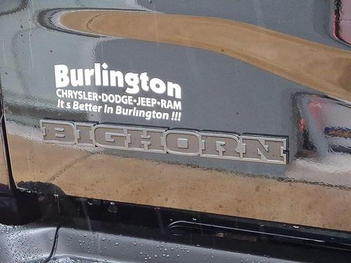 Diamond Black Crystal Pearlcoat 2026 RAM 2500 Big Horn Crew Cab 4x4 6'4' Box