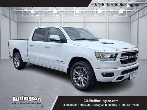 Bright White Clearcoat 2023 RAM 1500 Laramie