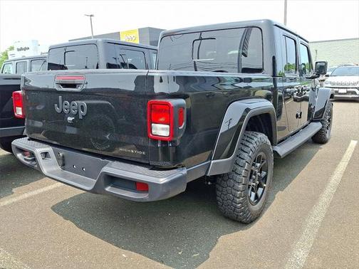 2025 Jeep Gladiator High Tide