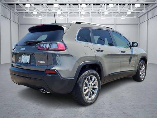 2021 Jeep Cherokee Latitude Lux