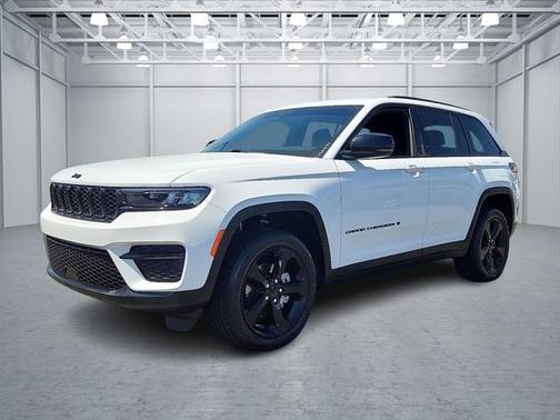 2022 Jeep Grand Cherokee Altitude