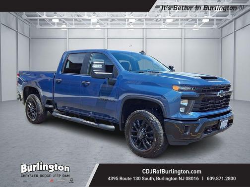 Lakeshore Blue Metallic 2025 Chevrolet Silverado 2500 Custom