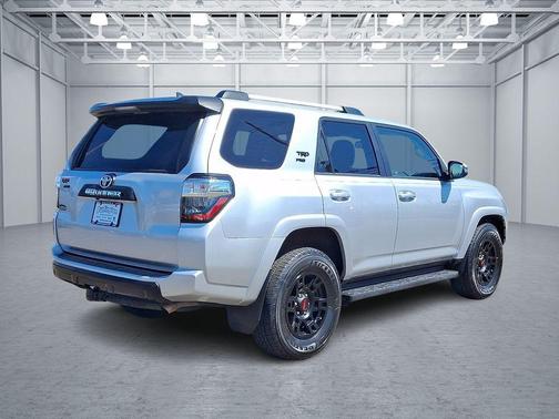 Classic Silver Metallic 2014 Toyota 4Runner Trail Premium