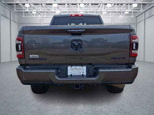 2023 RAM 2500 Laramie Crew Cab 4x4 6'4' Box