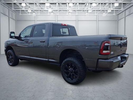 2023 RAM 2500 Laramie Crew Cab 4x4 6'4' Box