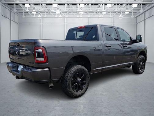 2023 RAM 2500 Laramie Crew Cab 4x4 6'4' Box