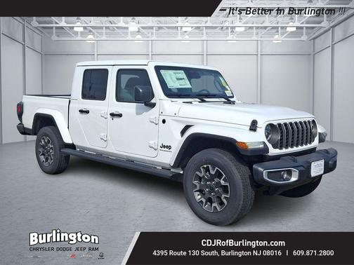2026 Jeep Gladiator Sahara 4x4