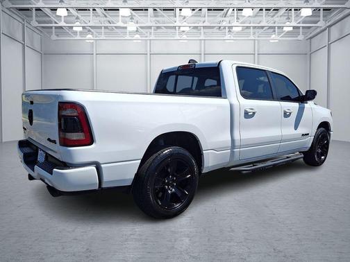 Bright White Clearcoat 2021 RAM 1500 Big Horn/Lone Star