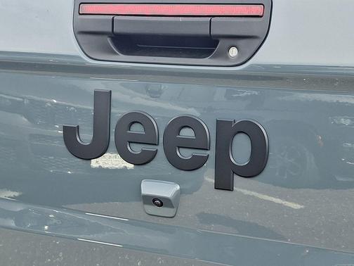 2026 Jeep Gladiator Willys 4x4