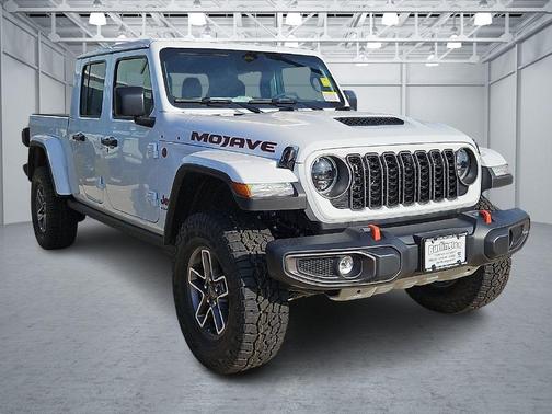 Bright White Clearcoat 2027 Jeep Gladiator Mojave
