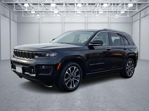 2022 Jeep Grand Cherokee Overland